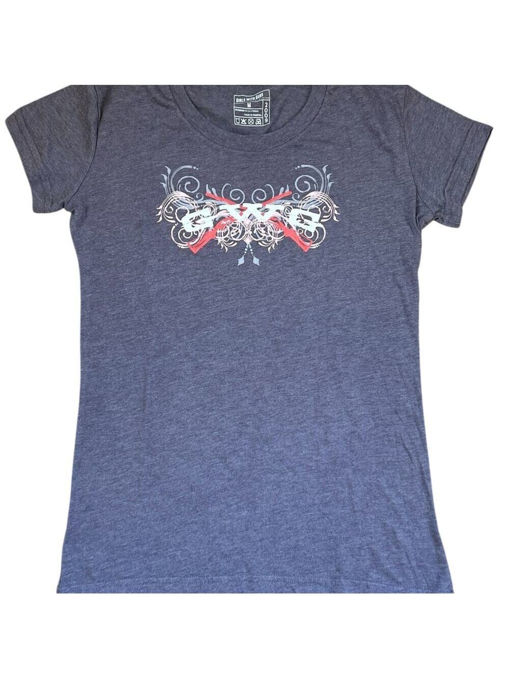 Girls with Guns Crewneck Gray Short Sleeve T-shirt Women's size M